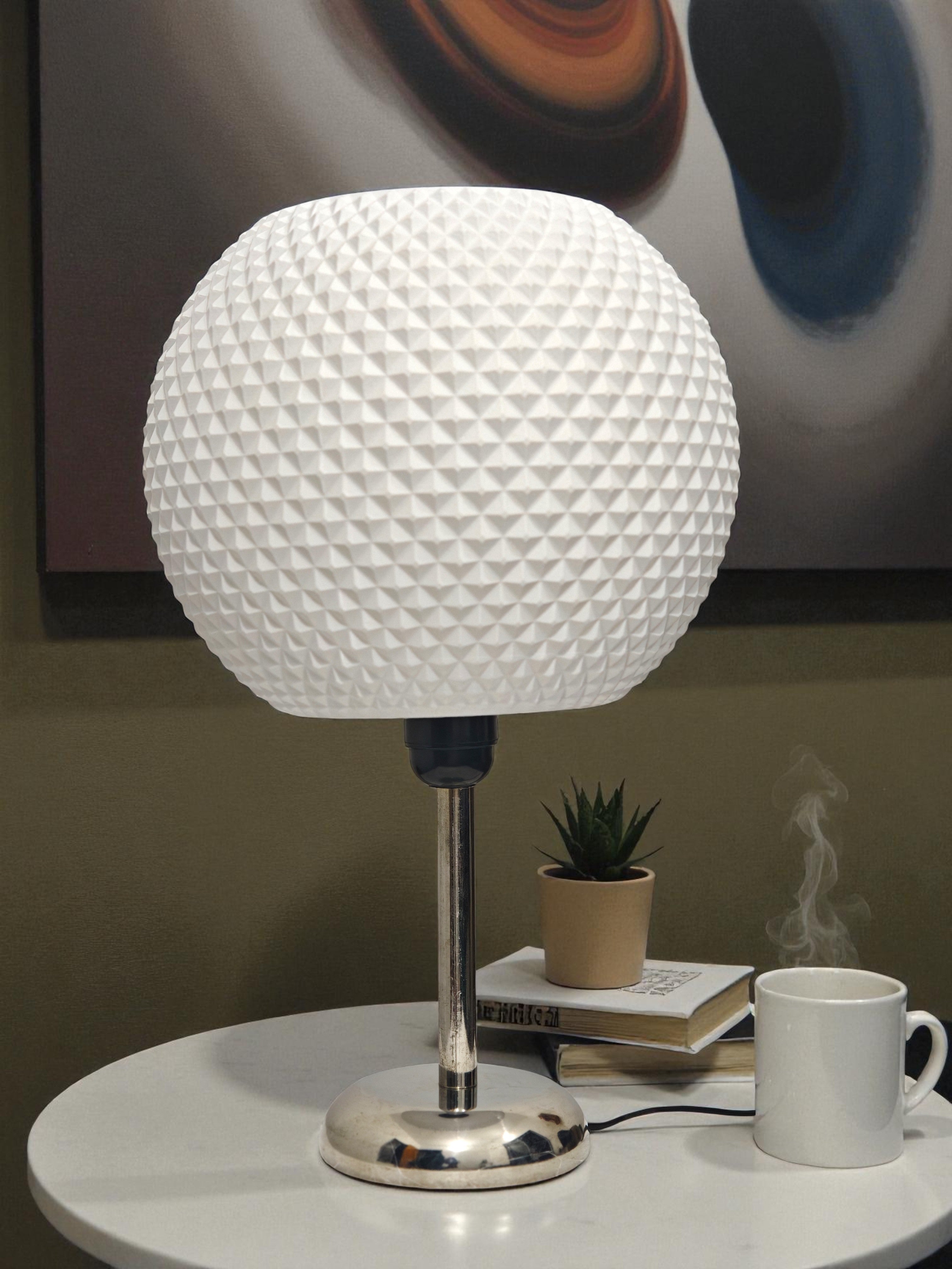 3D Printed round table lamp